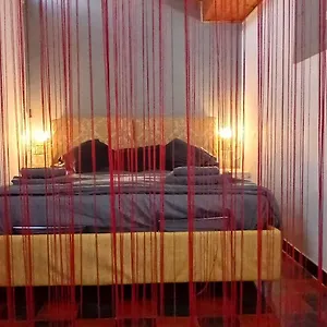 Apartment Flat 13